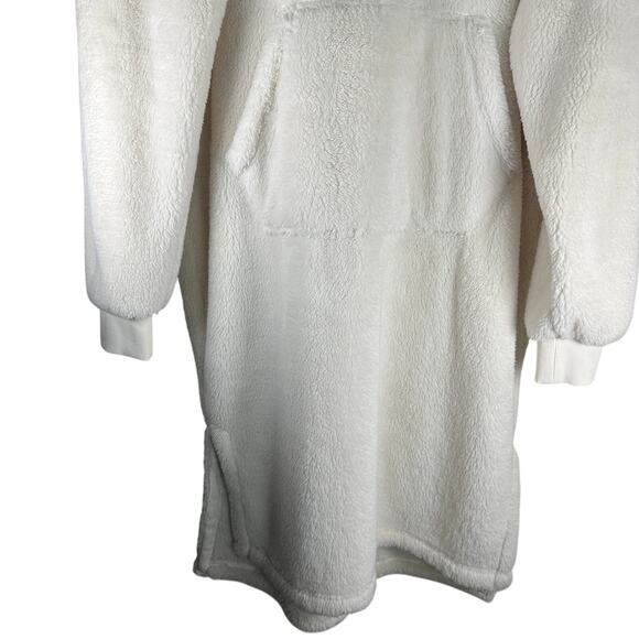 UGG Winola Oversized High Pile Fleece Hoodie Dress, size M/L, in cream cottage - Picture 4 of 8